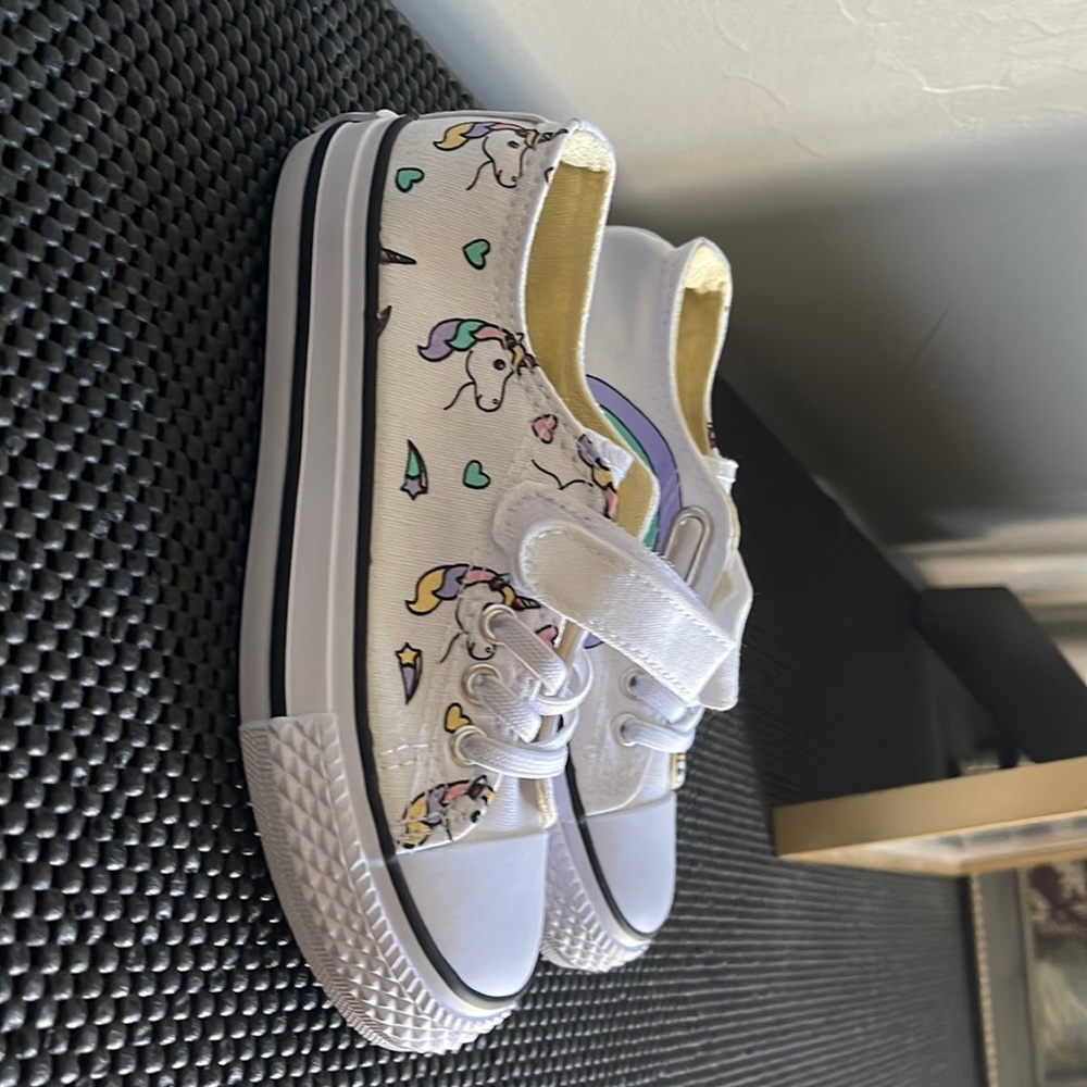 New. Unicorn shoes.